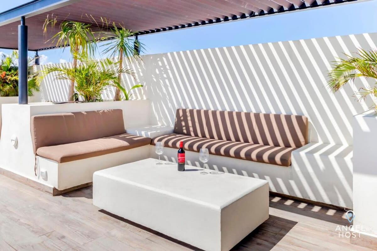 Roof Pool, Gym, Full Kitchen, 4 Blocks To 5th Ave Holiday home Playa del Carmen