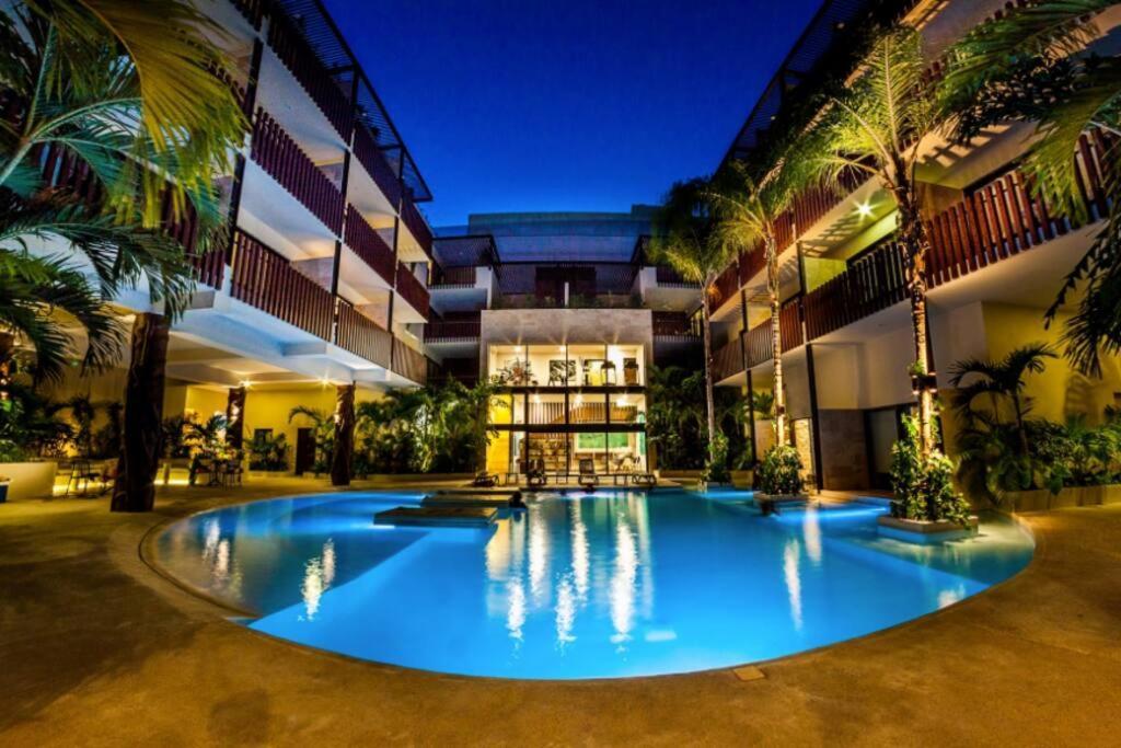 Apartamento Edifico Palmares, Increible Locacion En Playa, 2 Bds/2 Banos 6 Playa del Carmen
