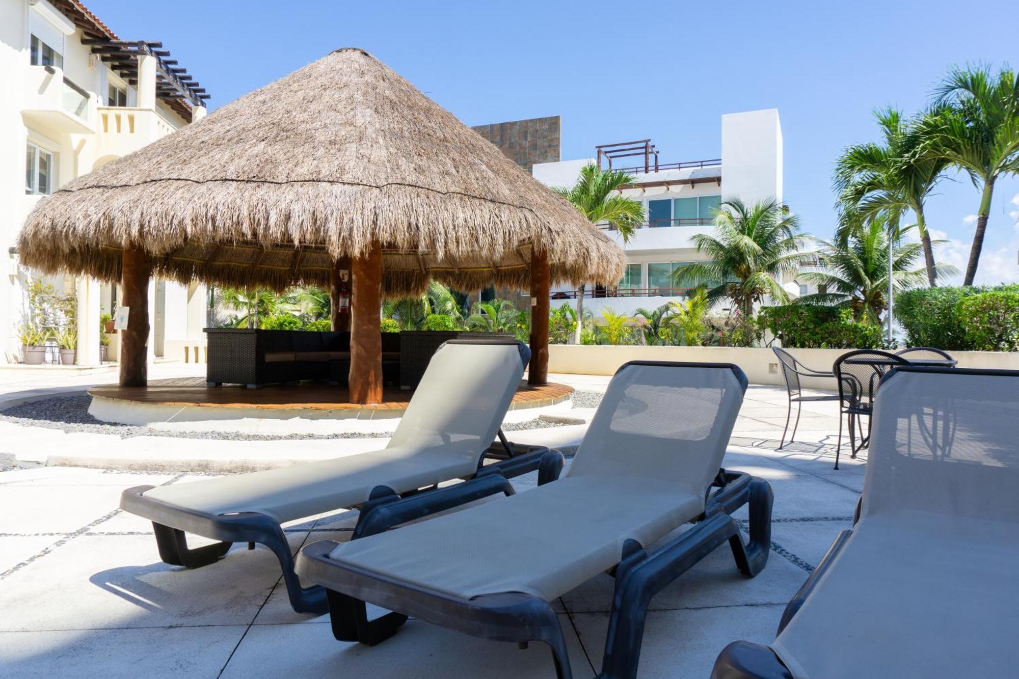 Luna Maya 1 Apartment