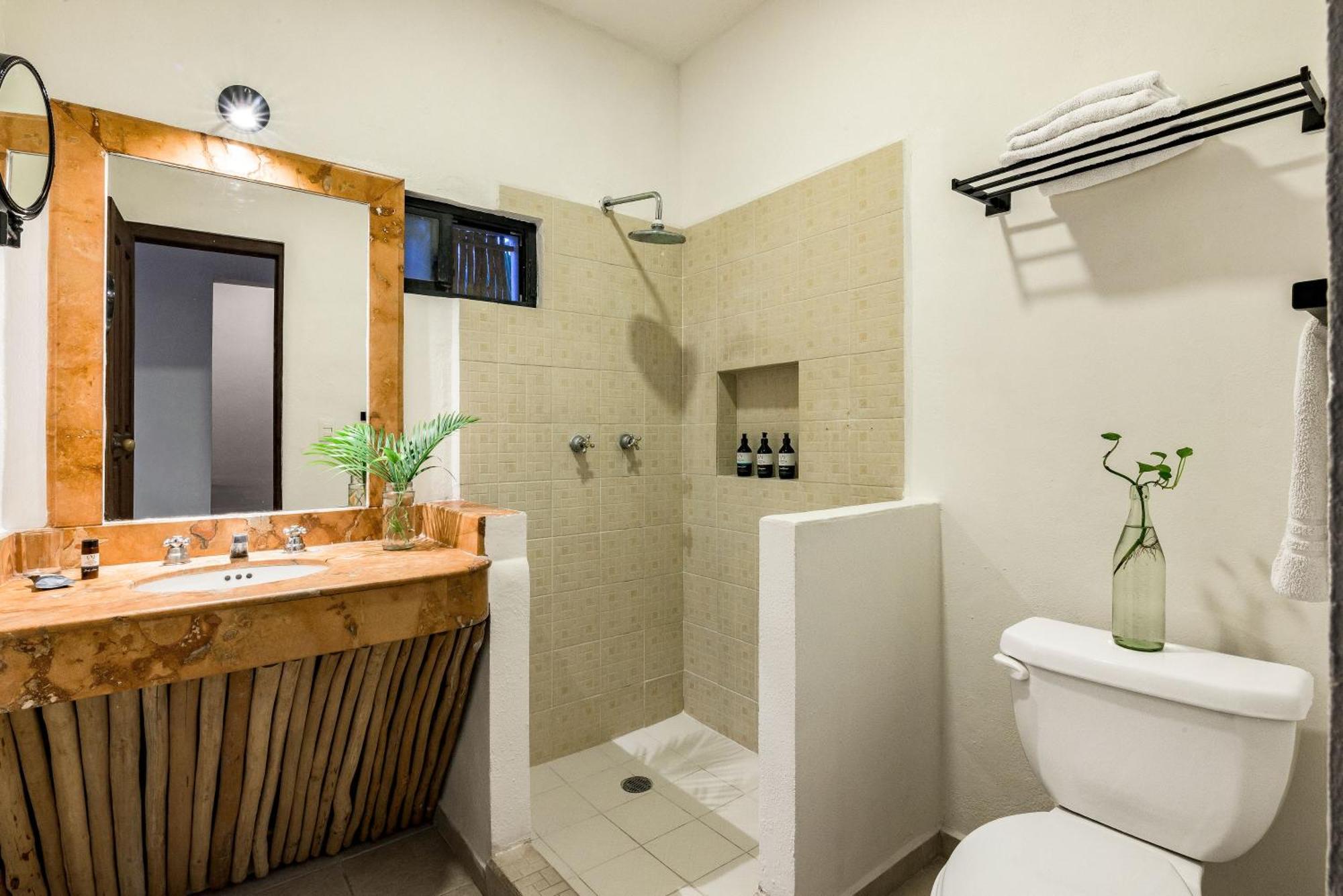 Hotel Banana Boutique & - 5th Av 3*