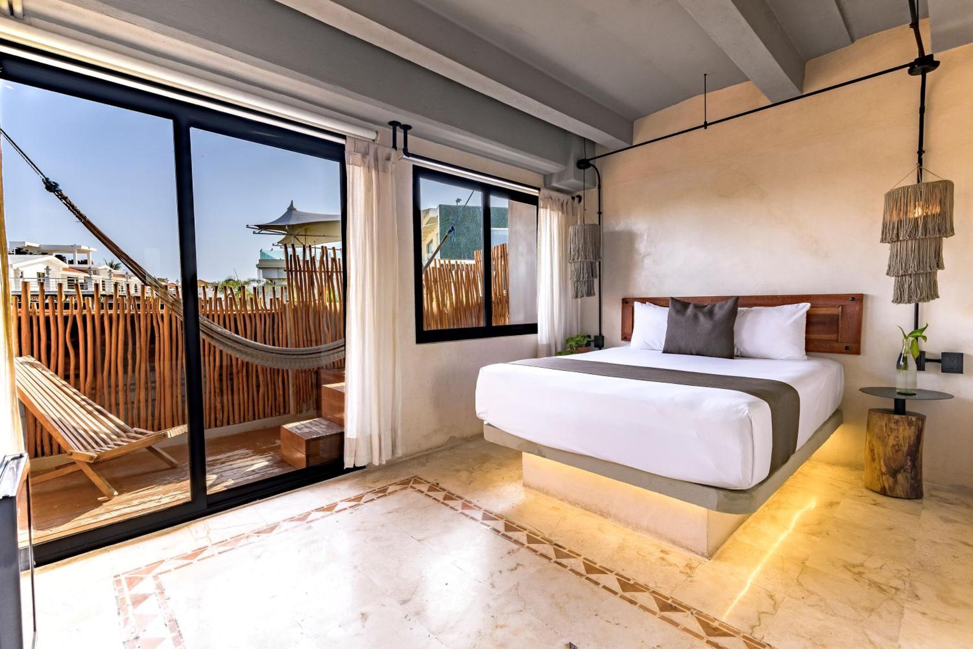 Caribbean Paradise & - 5th Avenue Hotel Playa del Carmen