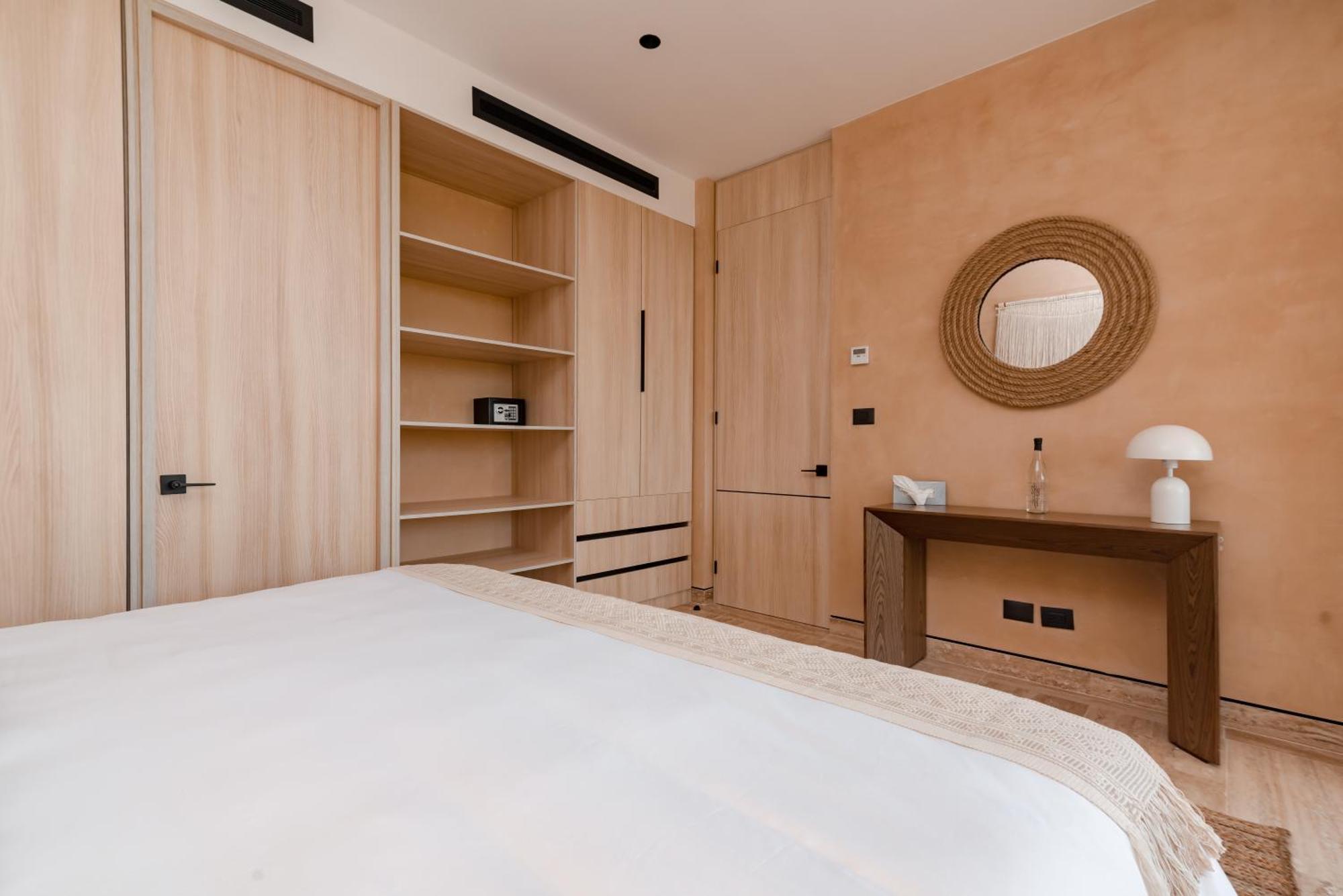 Lumina At The Village Luxury Residences In Corasol Appartement