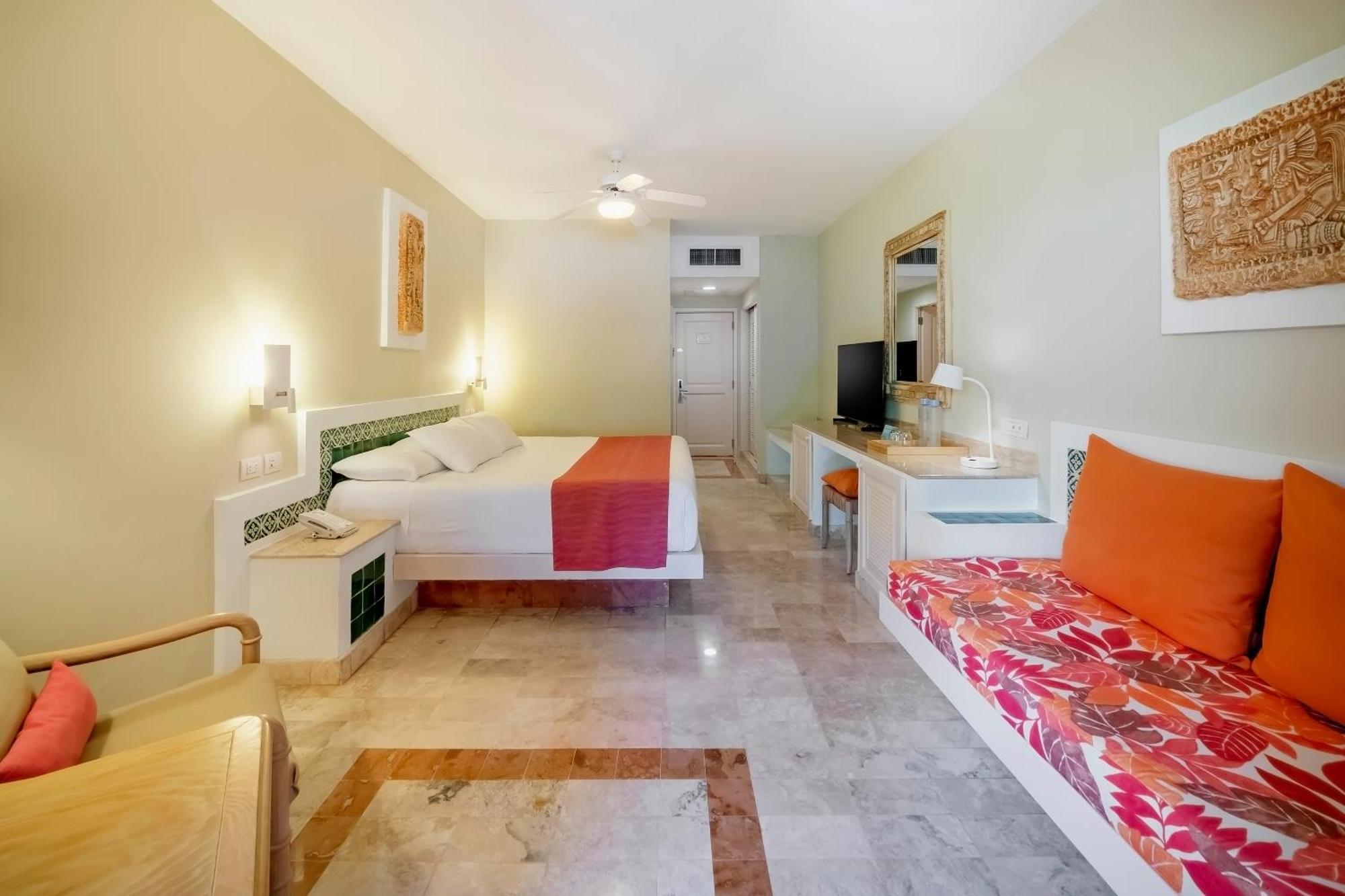 Iberostar Waves Quetzal Playa del Carmen