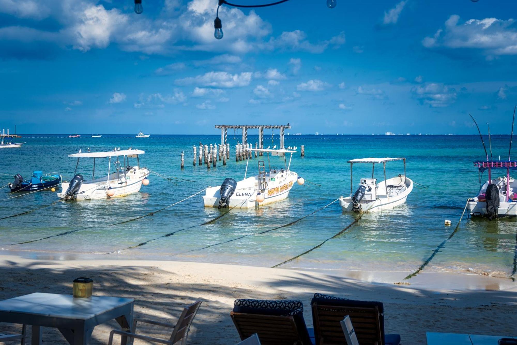 Hotel El Taj Oceanfront And Beachside Playa del Carmen