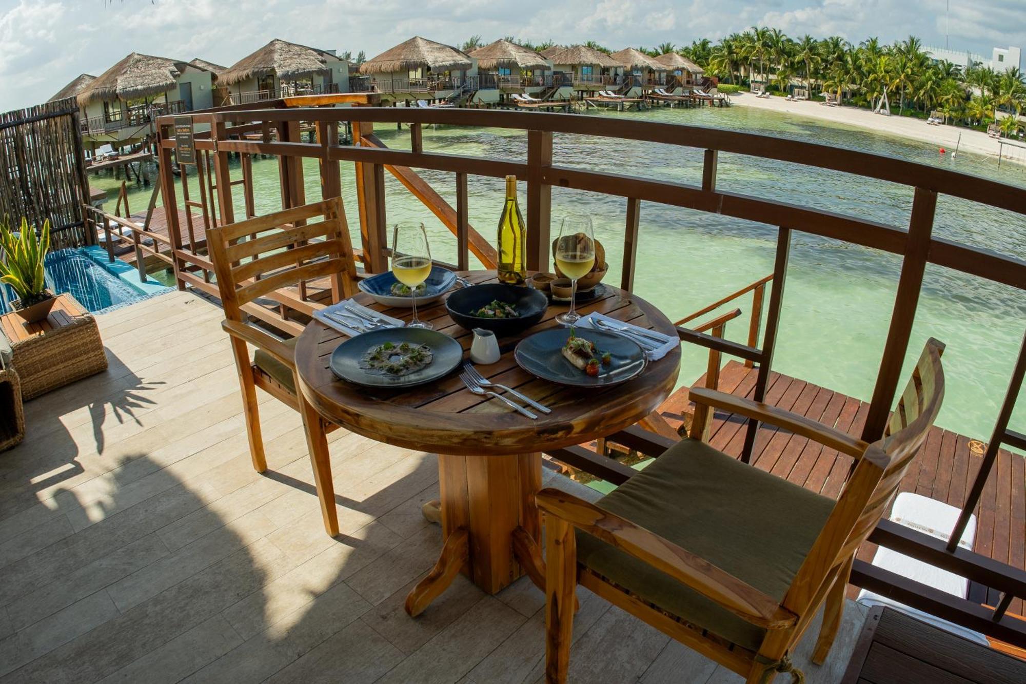 Palafitos Overwater Catamaran, Cenote & Inclusive (adults Only) Resort 5*