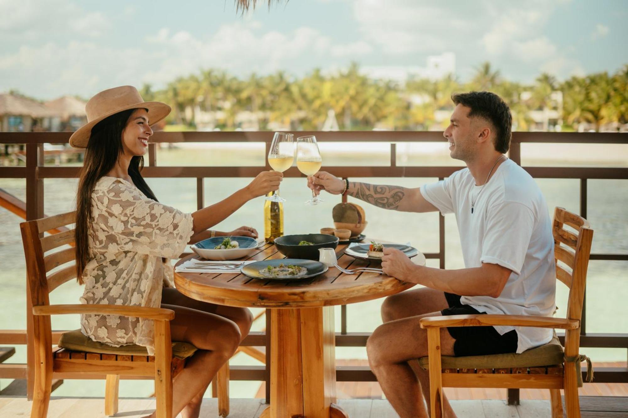 Resort Palafitos Overwater Catamaran, Cenote & Inclusive (adults Only) 5*