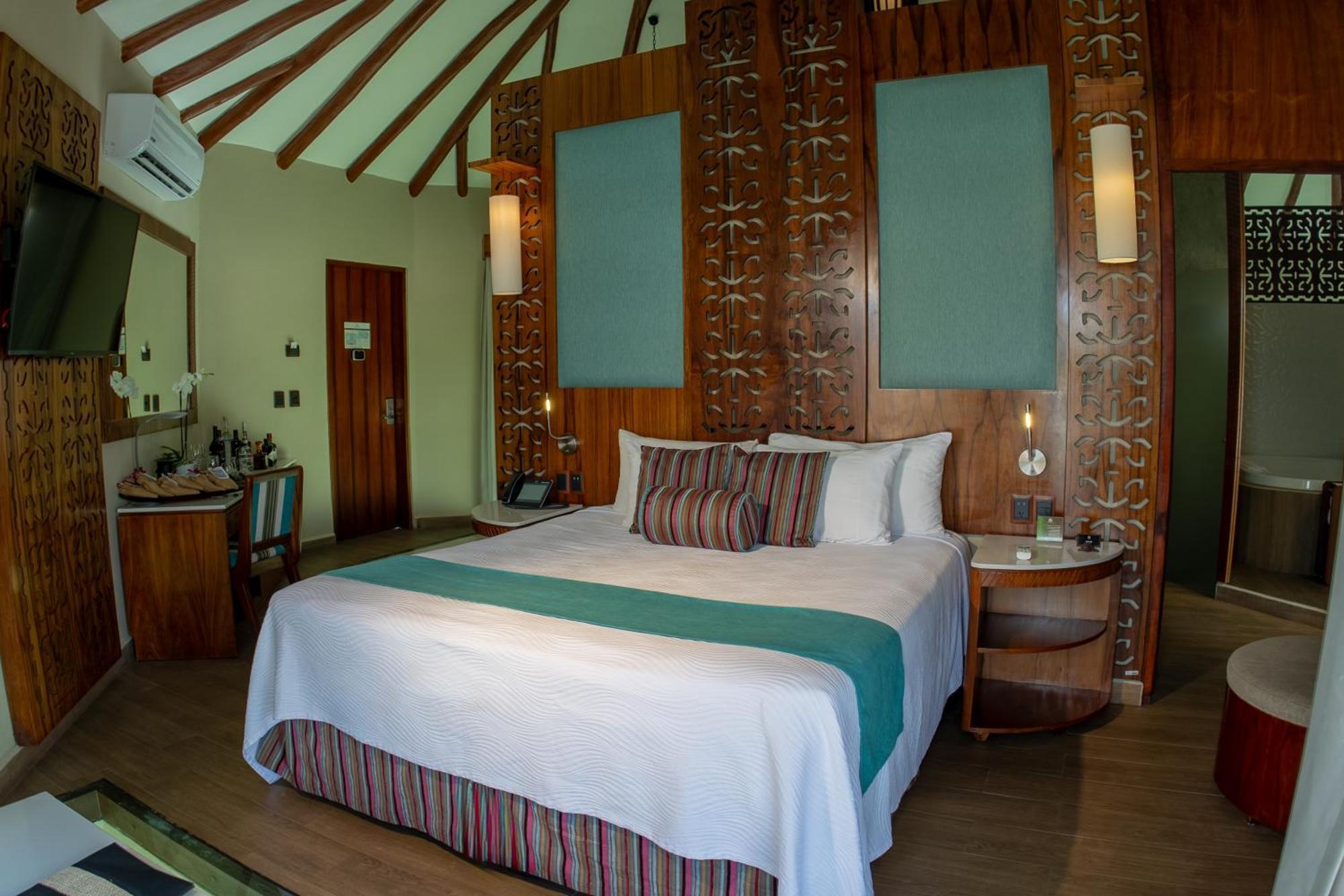 Resort Palafitos Overwater Catamaran, Cenote & Inclusive (adults Only) 5*