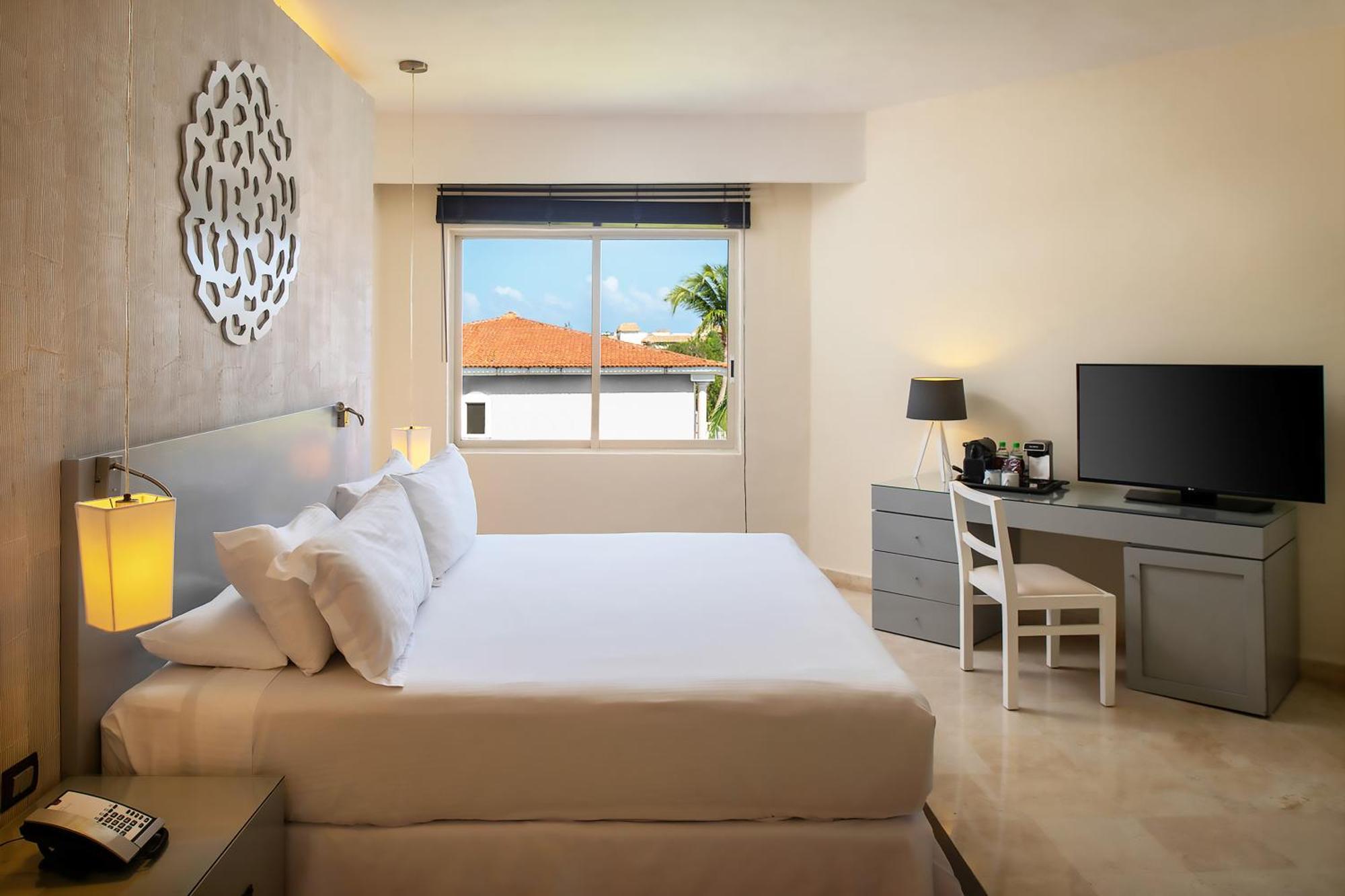 Ocean Maya Royale Adults Only Resort Playa del Carmen