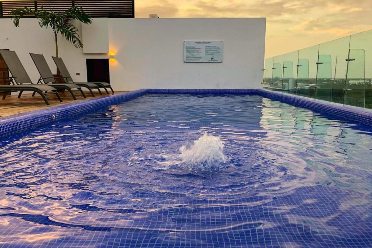 Luxe Top-floor Incredible Roof Pool At Complex Apartment *