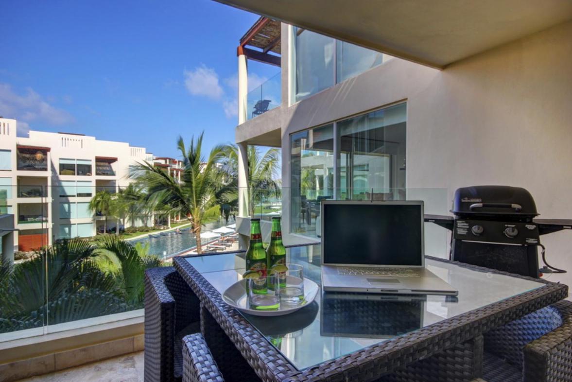 The Elements 2 Bedrooms Beachfront * Playa del Carmen