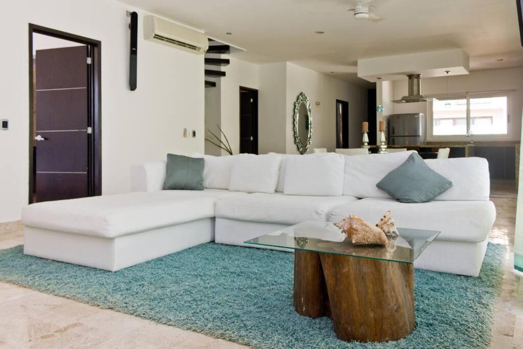 Contemporary Penthouse Mamitas Playa del Carmen