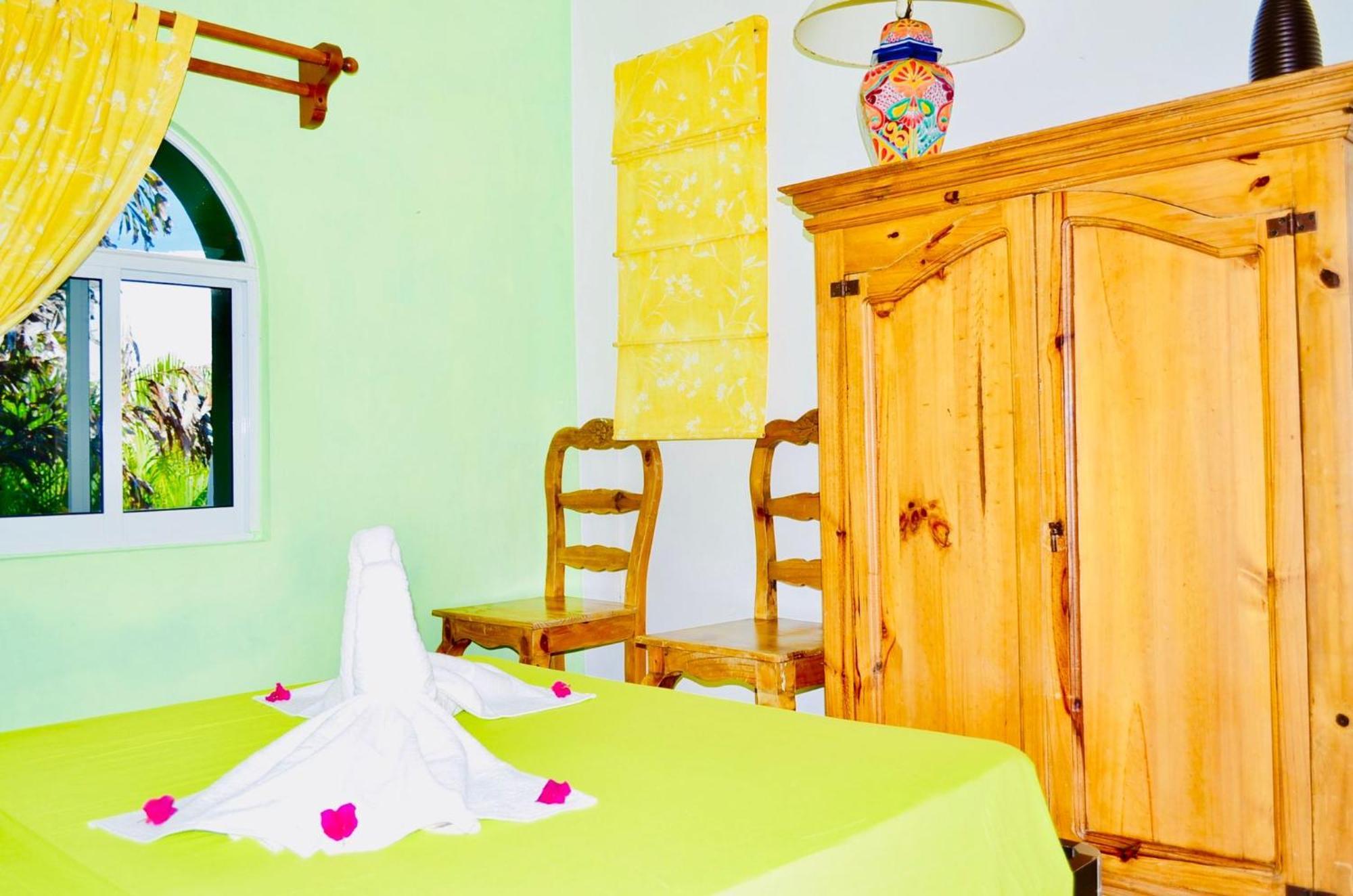 Gorgeous With Pool E7 Playacar Phase 2 Villa Playa del Carmen