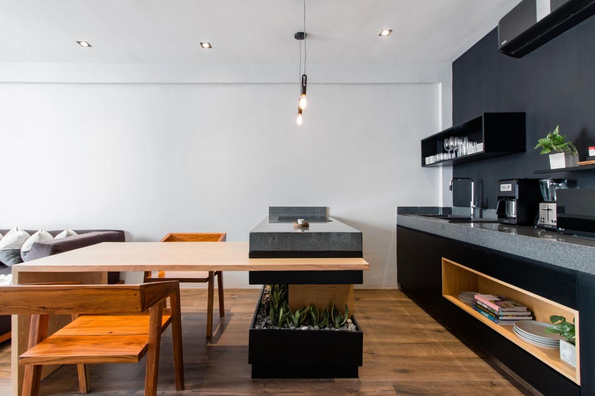 Apartment Leaf Boutique