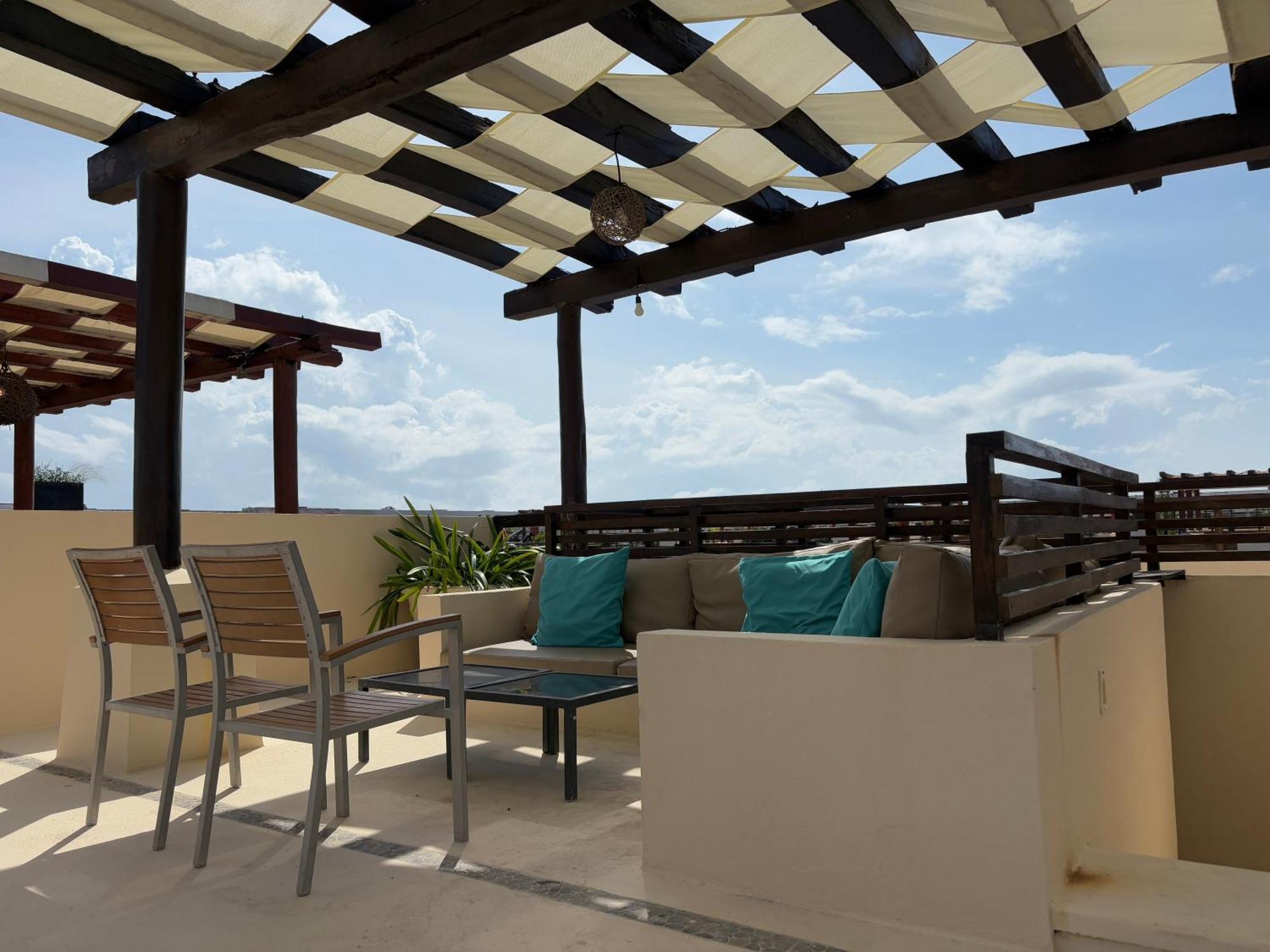 Awesome At Aldea Thai Beachfront Aparthotel