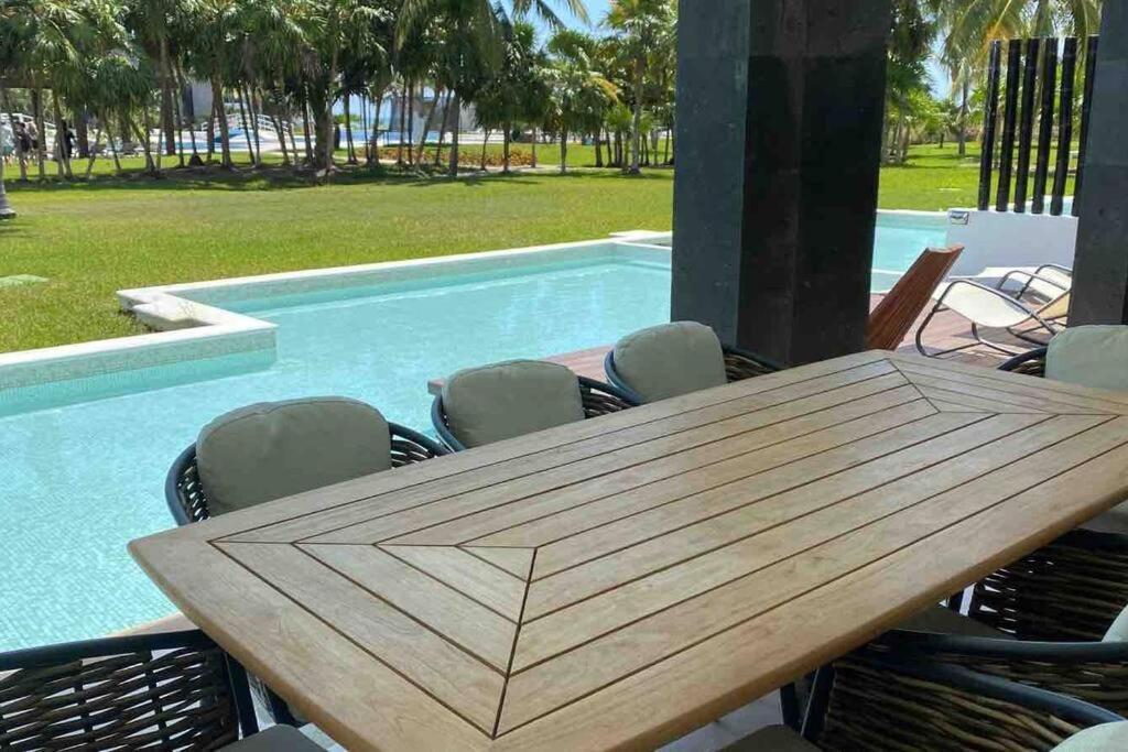 Mareazul Beachfront - Paraiso