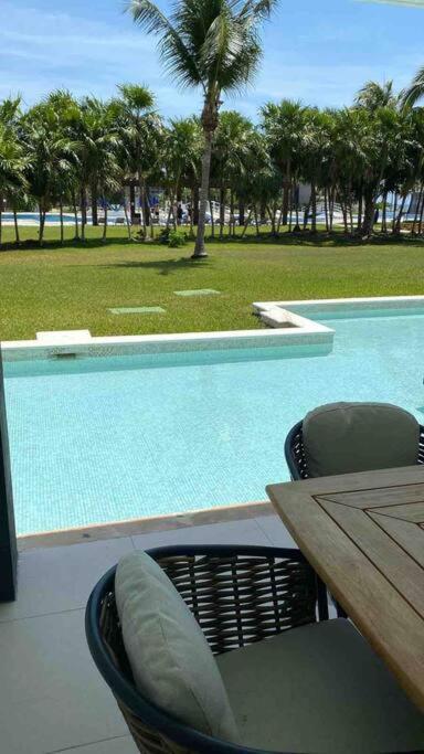 Mareazul Beachfront - Paraiso