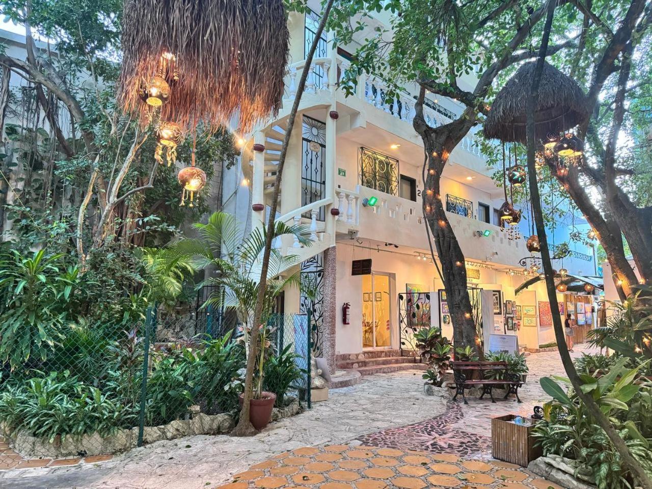 Ha Garden Gallery - 5th Avenue * Playa del Carmen