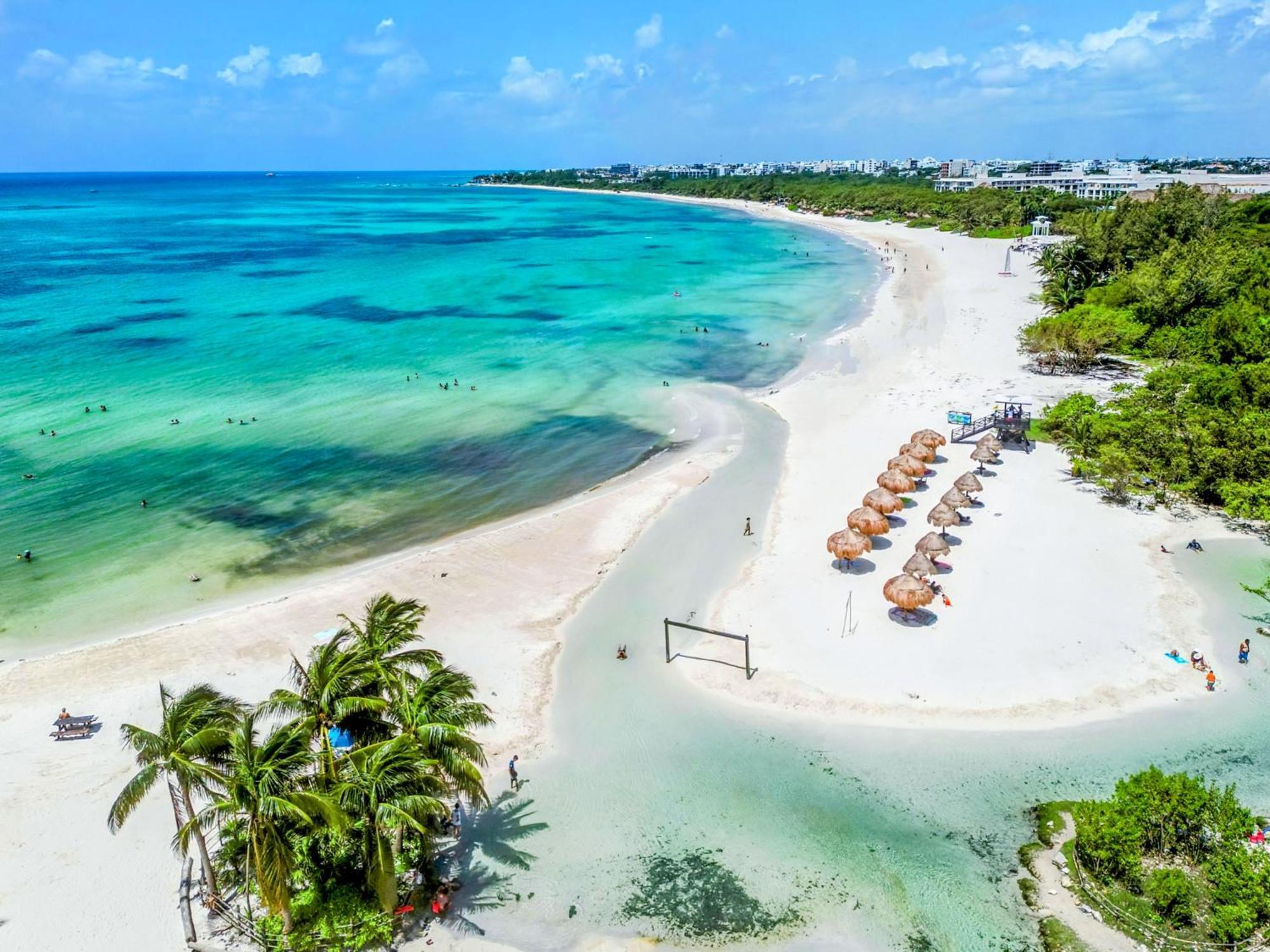 A5 Beachside Bliss Family Hawaiian Themed Quad Studio Kitchen Ac Playa del Carmen