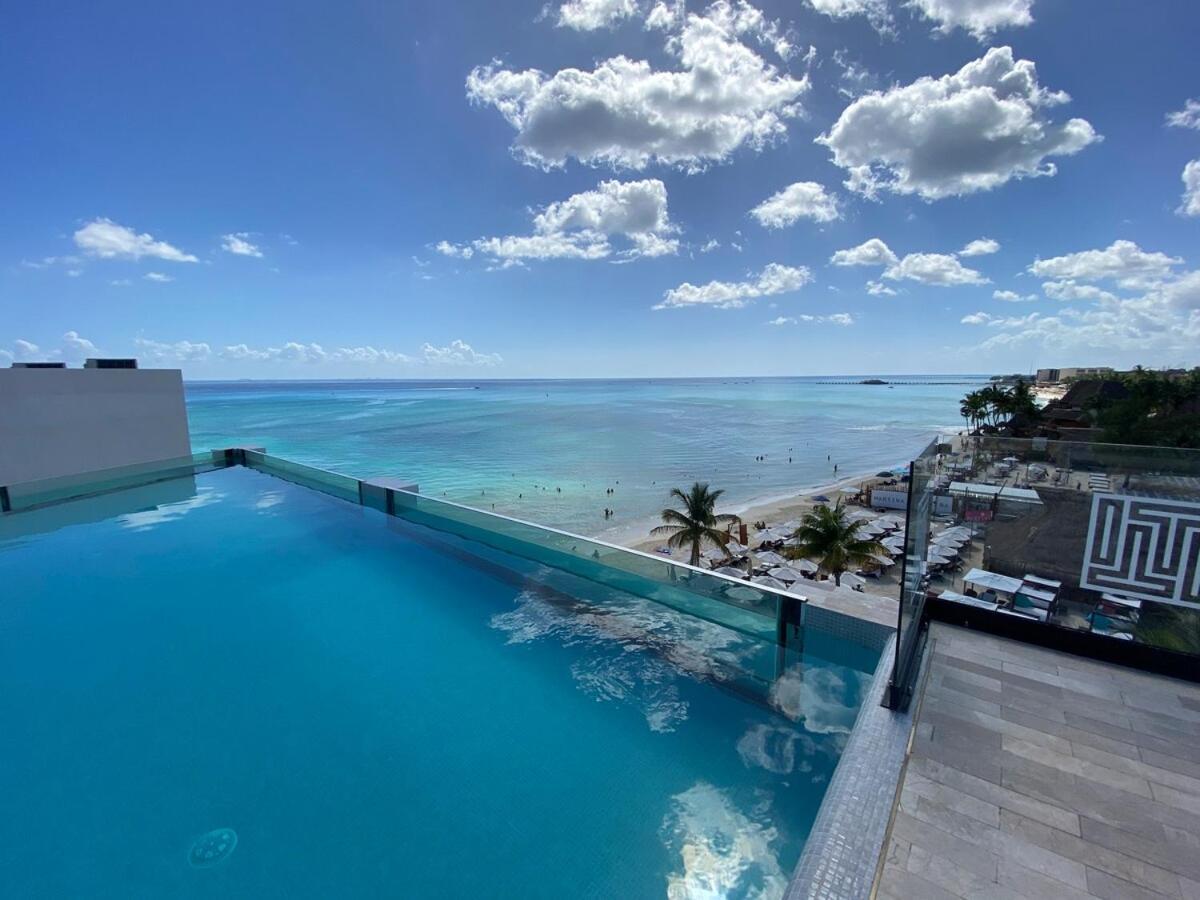Ocean Front! Amazing Rooftop Pool, Walk To Fifth! Apartamento *