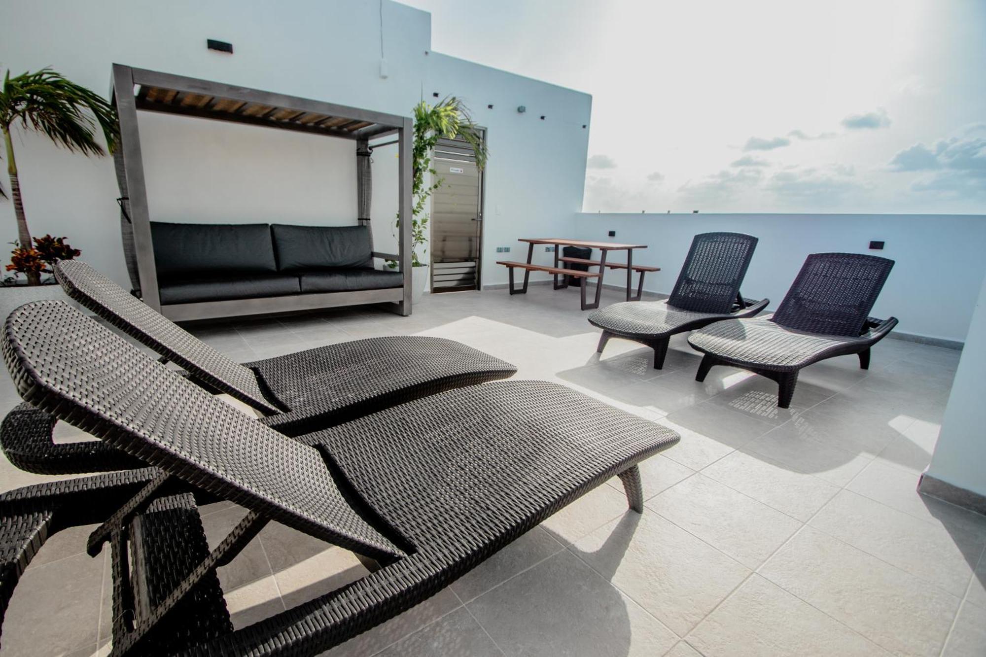 With Ocean View Pool In Av 10 & 60 Street Apartment Playa del Carmen