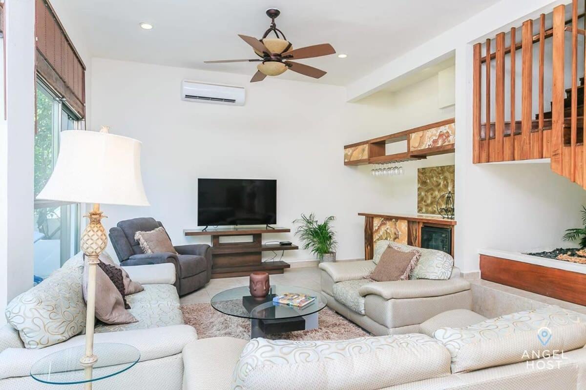 With Private Pool & Large Garden In Playacar Villa Playa del Carmen