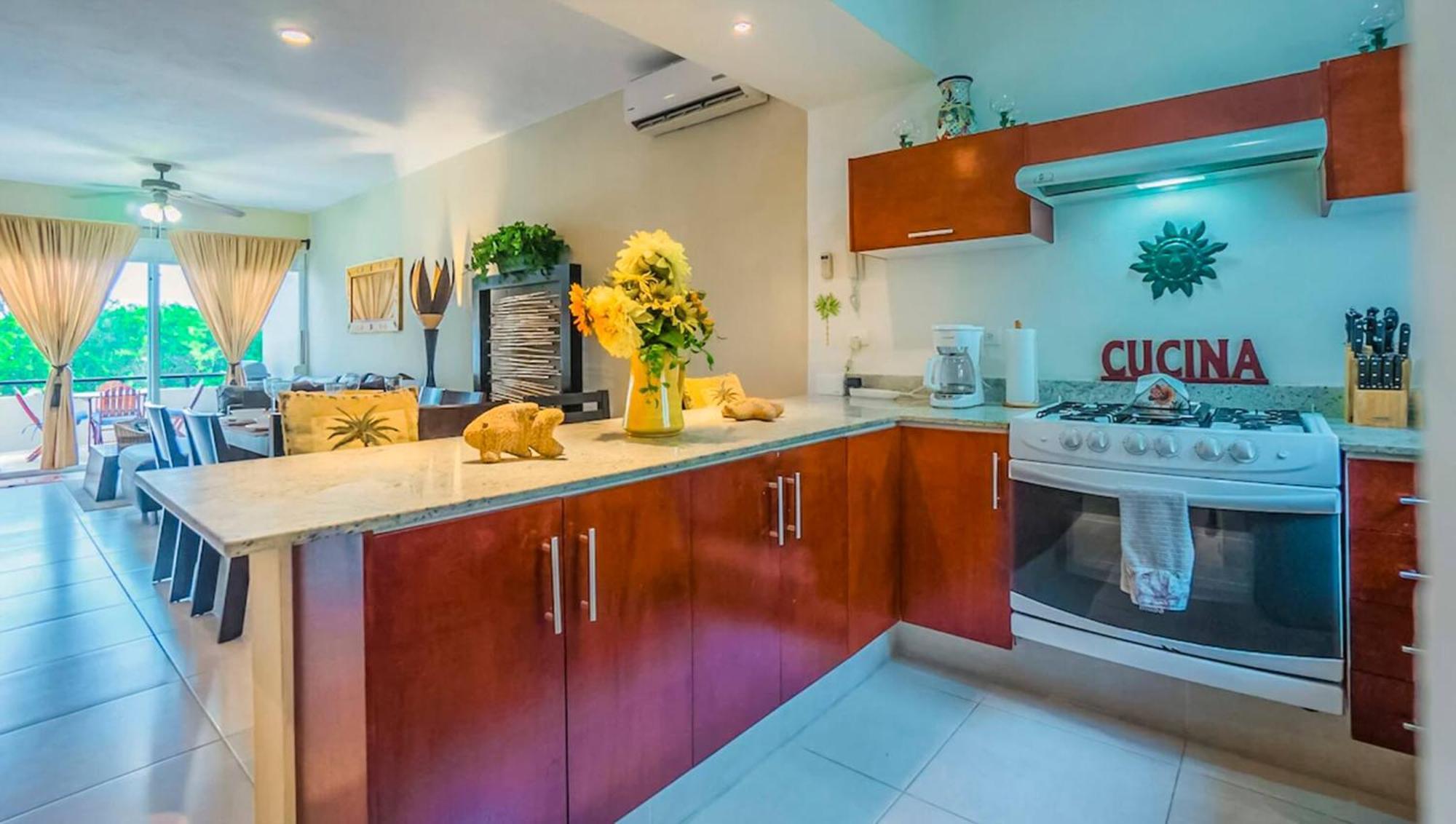 Luxury 2 Level Penthouse With 2 Bedroom - Only 3 Blocks From The - Meridian 310 Playa del Carmen