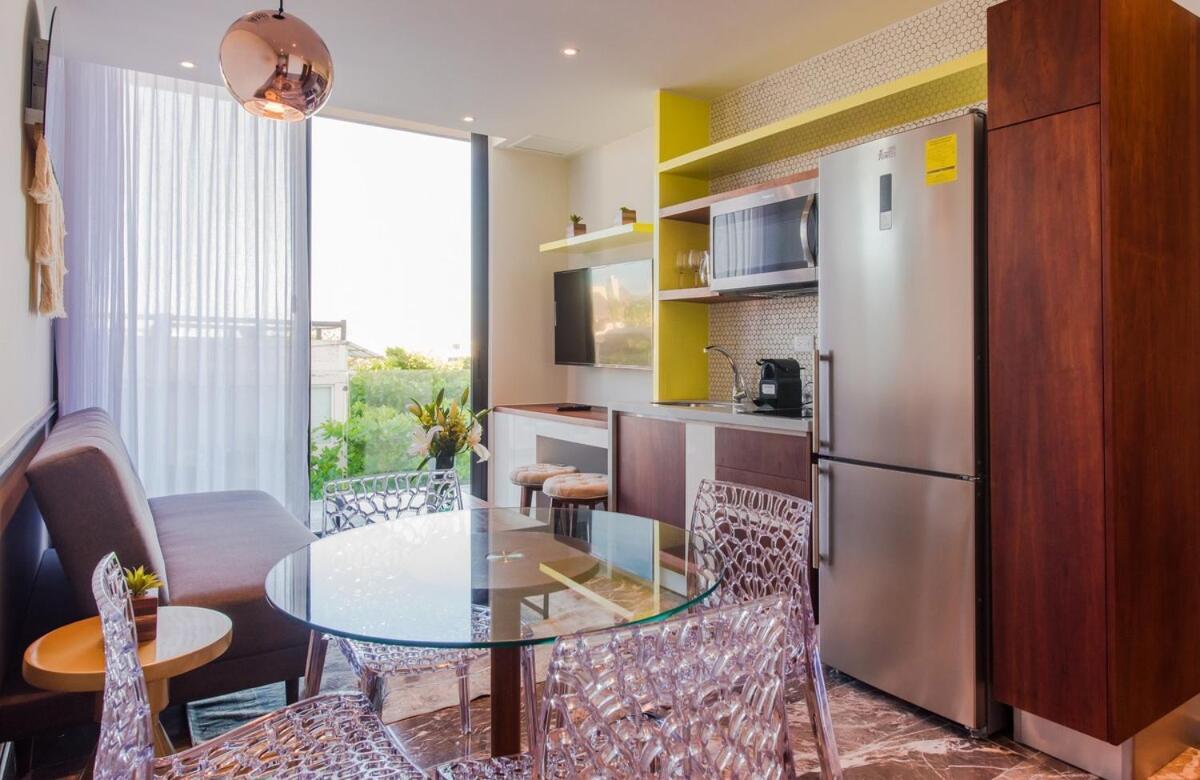 Apartment Singular Joy - 2 Bedroom With Street View Playa del Carmen