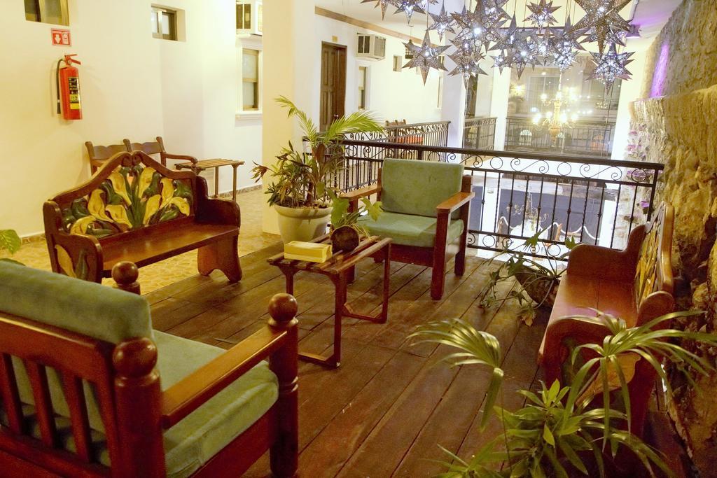 Hotel Ahava 3*