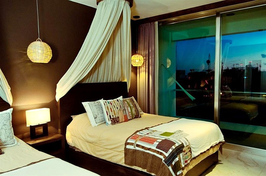 Soho Playa Hotel