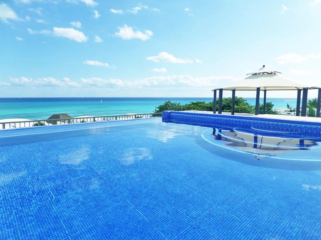 Izcalli Luxury Villa