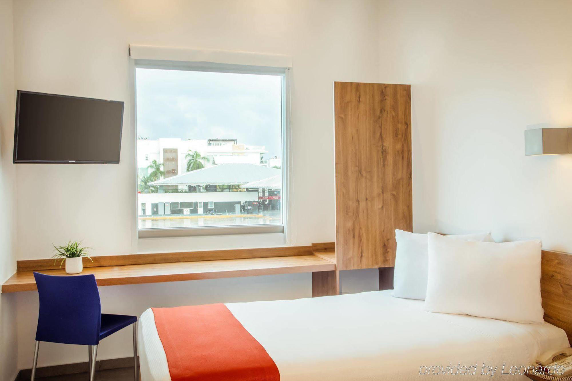 Hotel One 3*