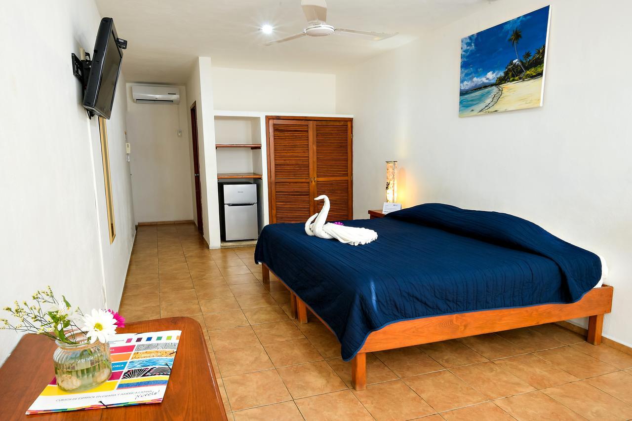 International House Riviera Maya 2*