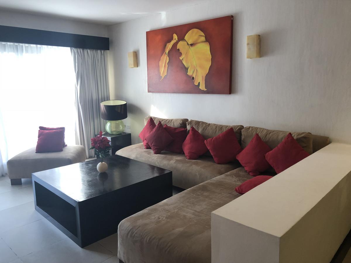 Aldea Thai By Blue Oceanfront Apartahotel