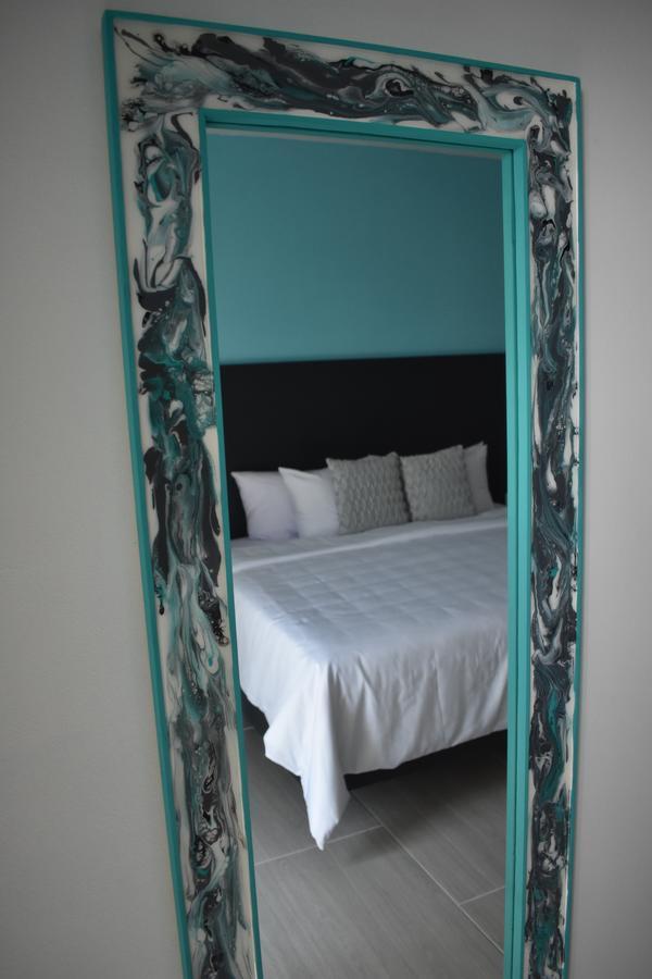 We Express (adults Only) Hotel