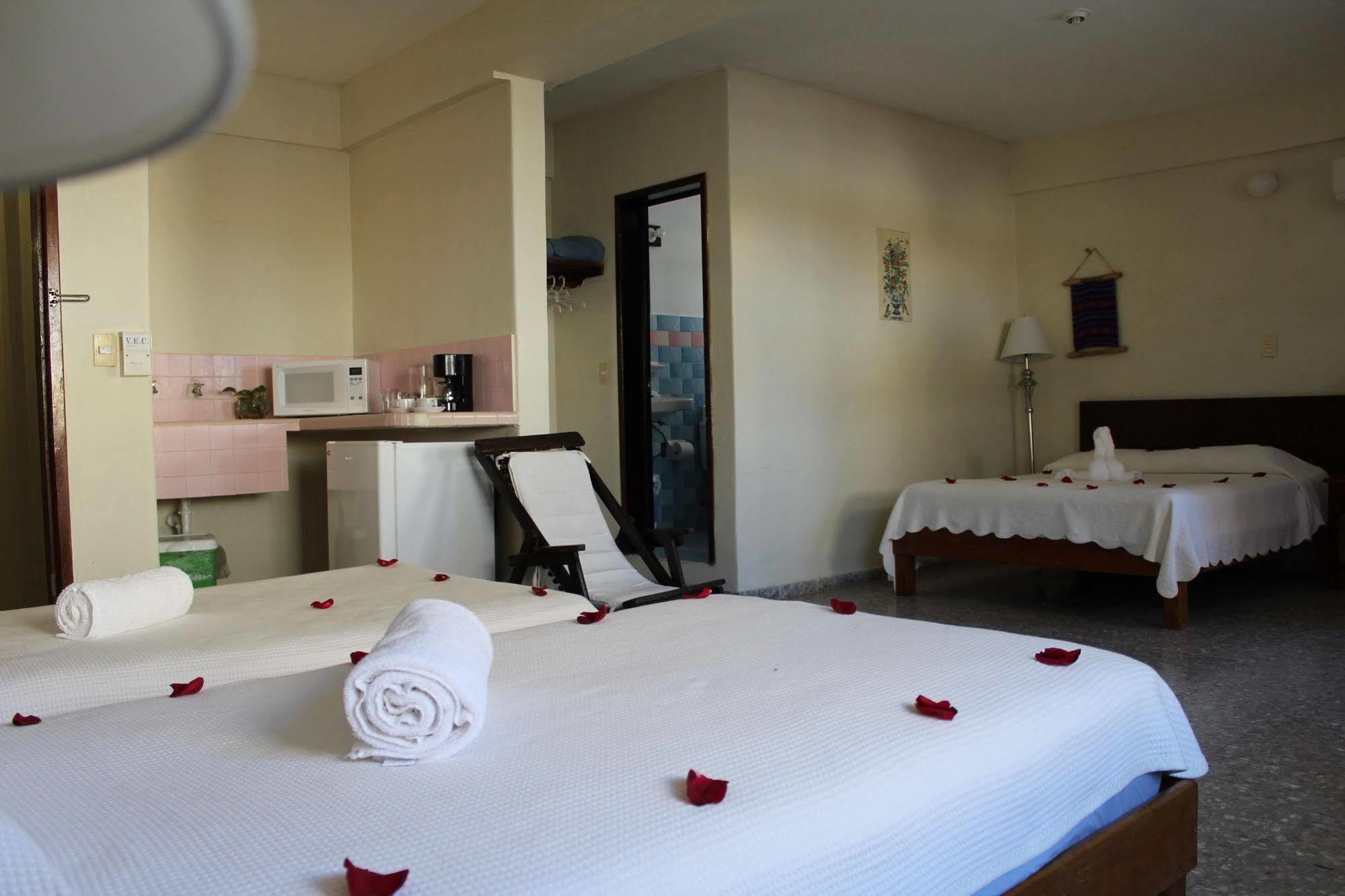 Boutique Delfin 5th Avenue Hotel 2*