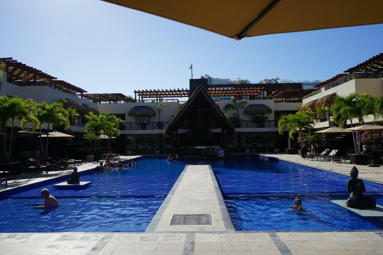 Apartahotel Aldea Thai By Blue Oceanfront 4*