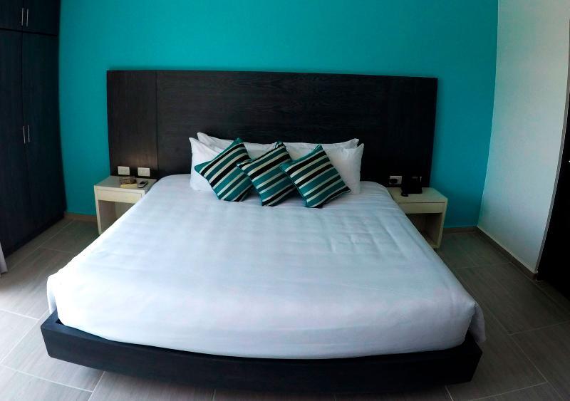 Hotel We Express (adults Only)