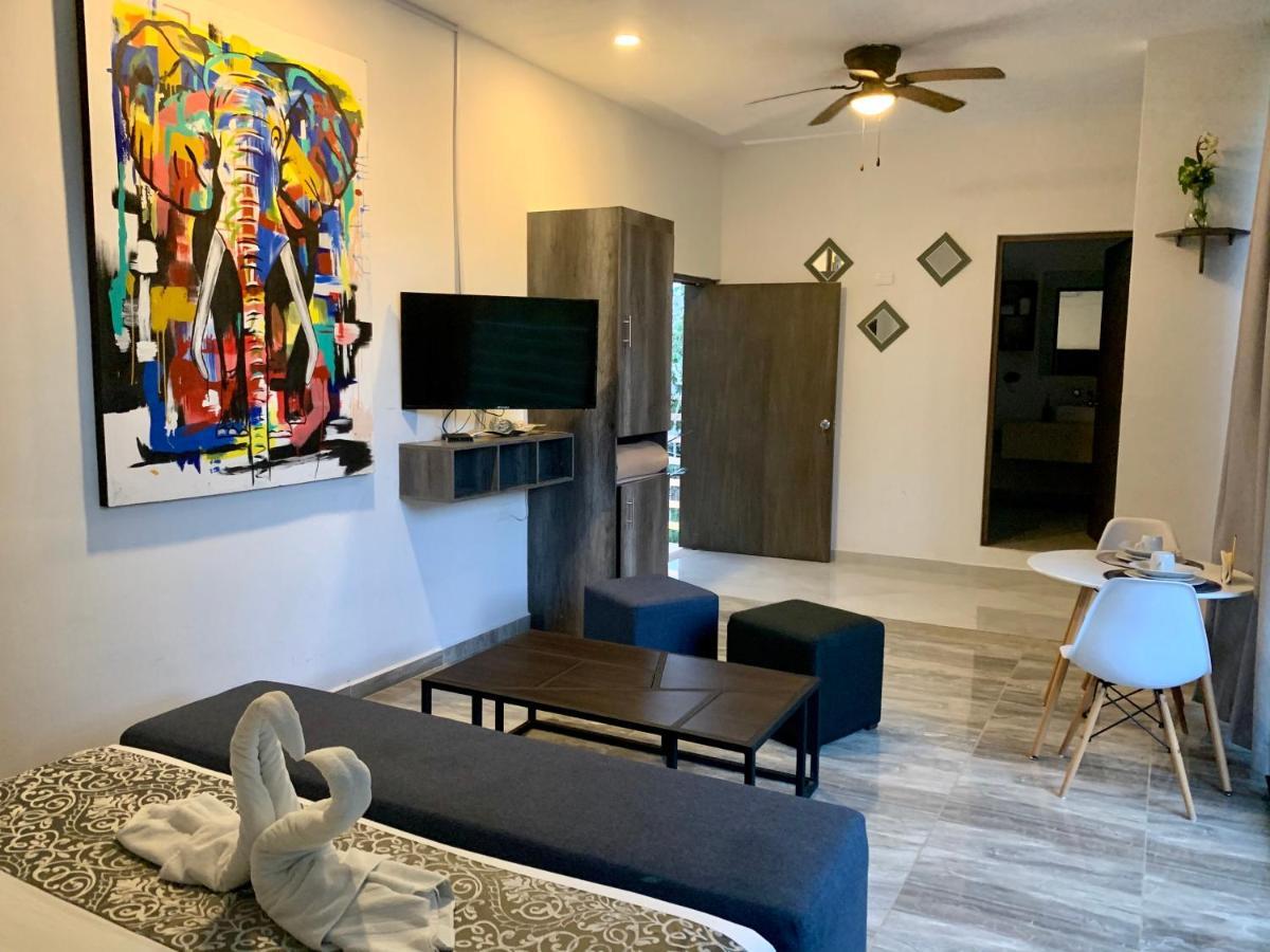 Silversands Boutique - 5th Ave 5*