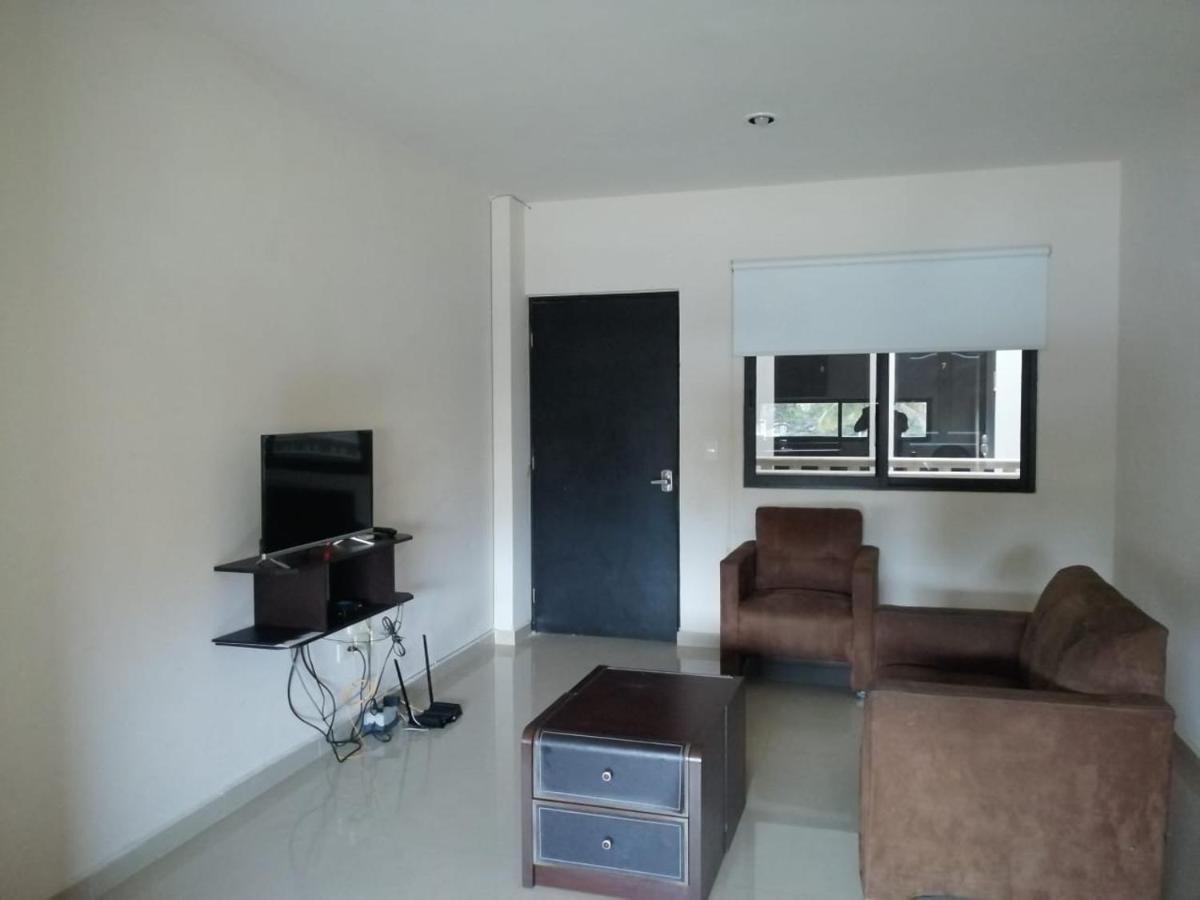 Aparthotel Calle 22 By 770 2*
