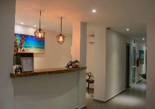 V10 Hotel 4*