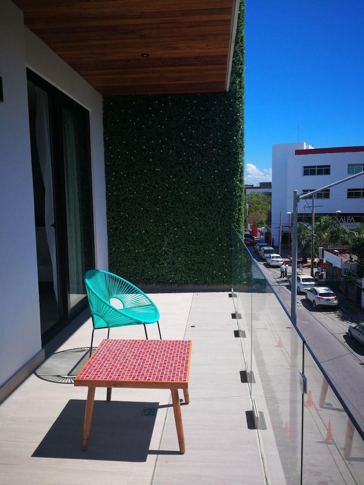 Moma 42 Chic By Baitna Playa del Carmen