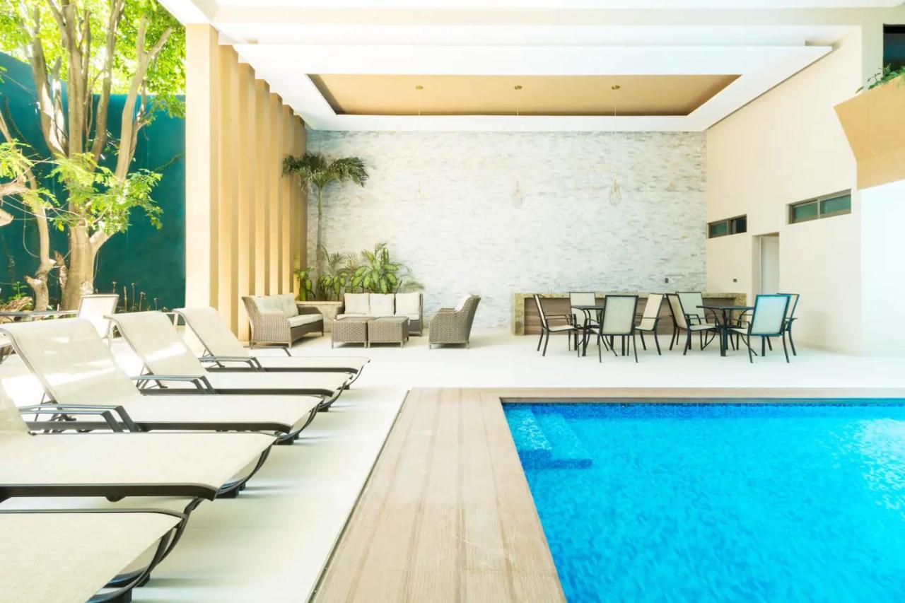 Palmarena & Residences - Long Comfort With Parking, Sauna, Gym & Pool - Steps From 5th Avenue 3* Playa del Carmen