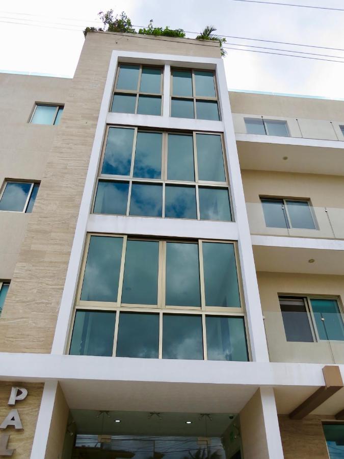 Hotel Palmarena & Residences - Long Comfort With Parking, Sauna, Gym & Pool - Steps From 5th Avenue